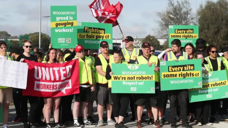Trendsnip Woolworths Distribution Centres Affected by November Strike Action