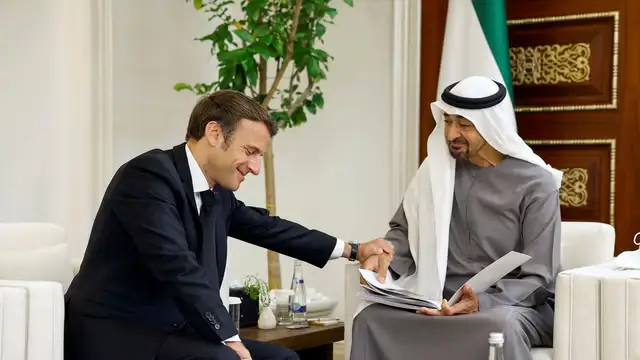 Trendsnip Discover how the UAE’s multi-billion investment in a cutting-edge AI data center in France is transforming infrastructure and clean energy.